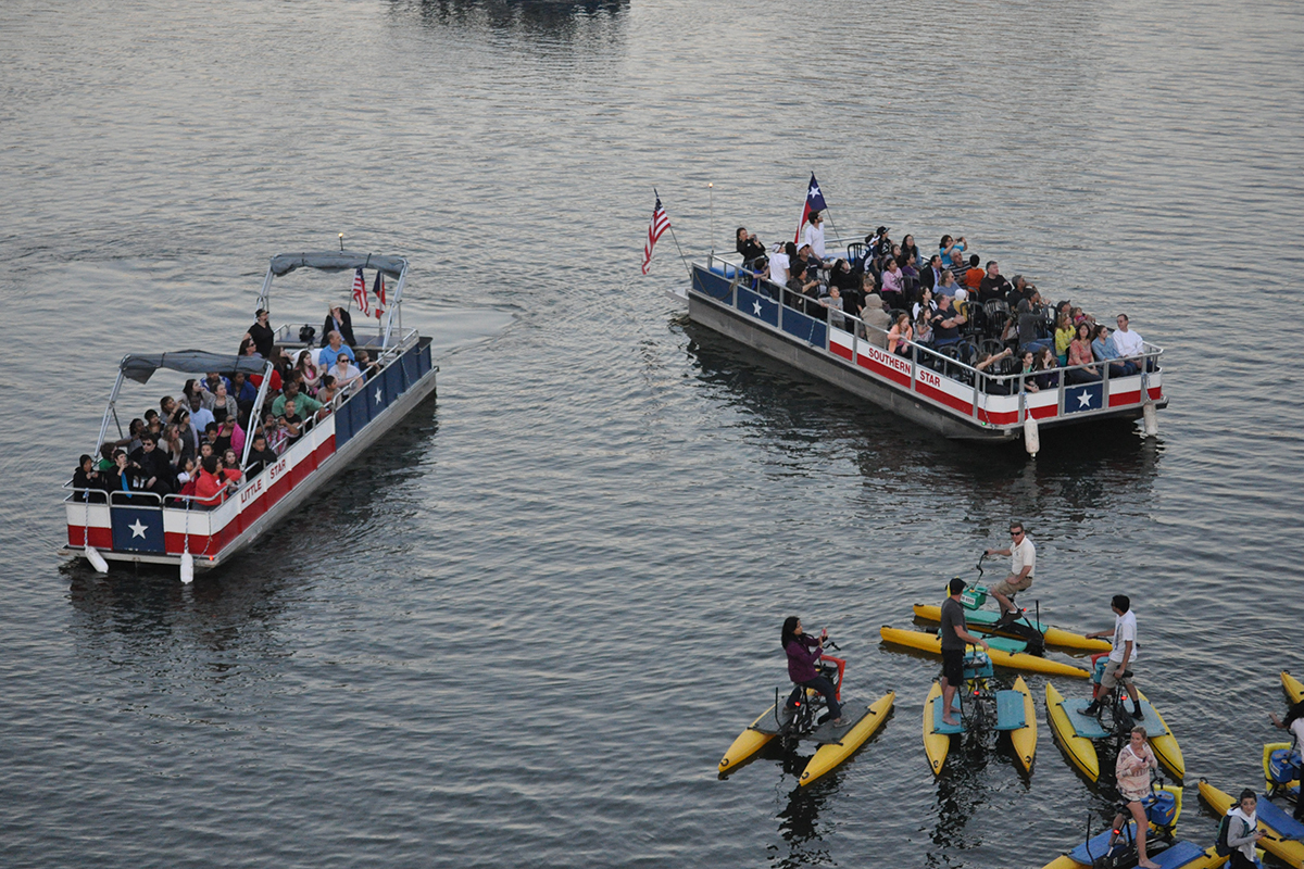 Lone Star Riverboat Sightseeing Tours gallery image 12