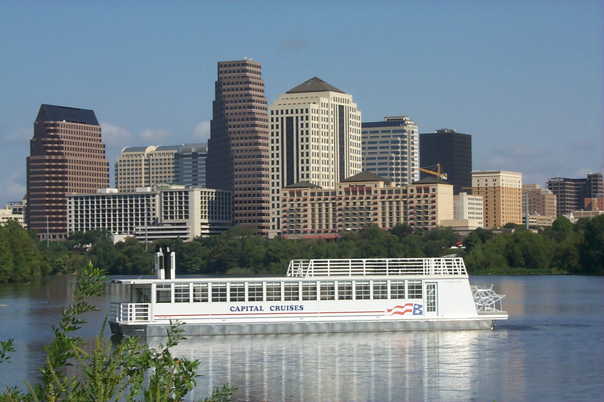 Capital Cruises Bat Watching and Sightseeing Tours gallery image 10