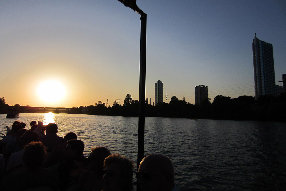Capital Cruises Bat Watching and Sightseeing Tours gallery image 14