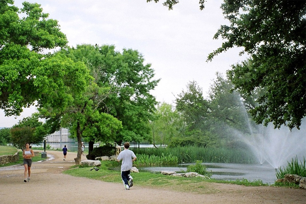 Lady Bird Lake Hike and Bike Trail gallery image 3