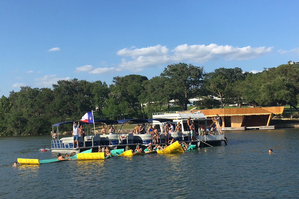 Float On Boat Rentals gallery image 3