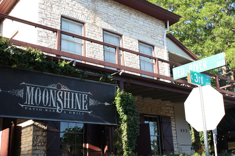 Moonshine Patio Bar and Grill gallery image 6