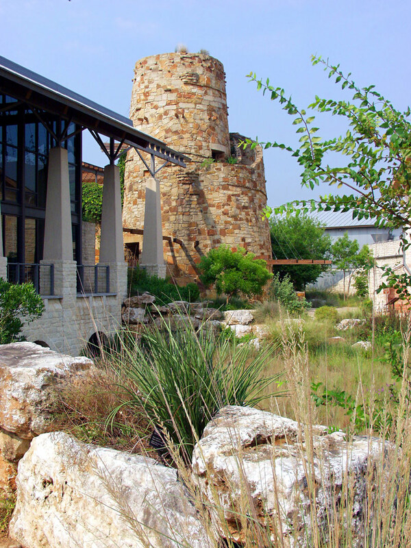 Ladybird Johnson Wildflower Center gallery image 2