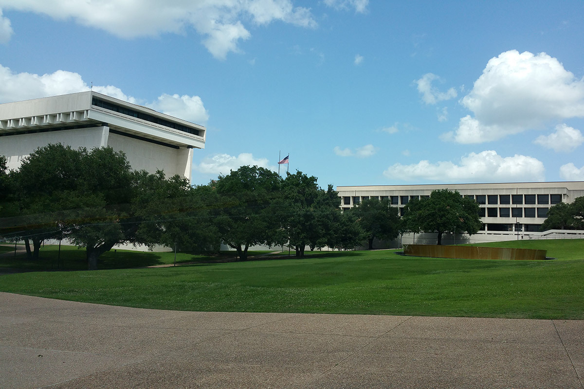 Austin Overtures Sightseeing Tours gallery image 12