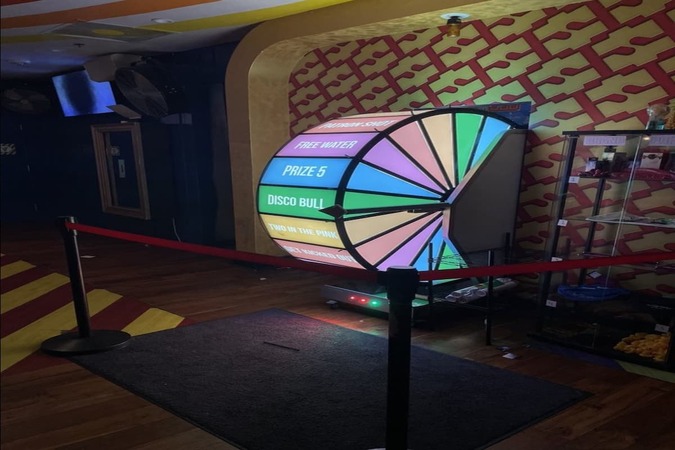 Wonder Bar gallery image 6